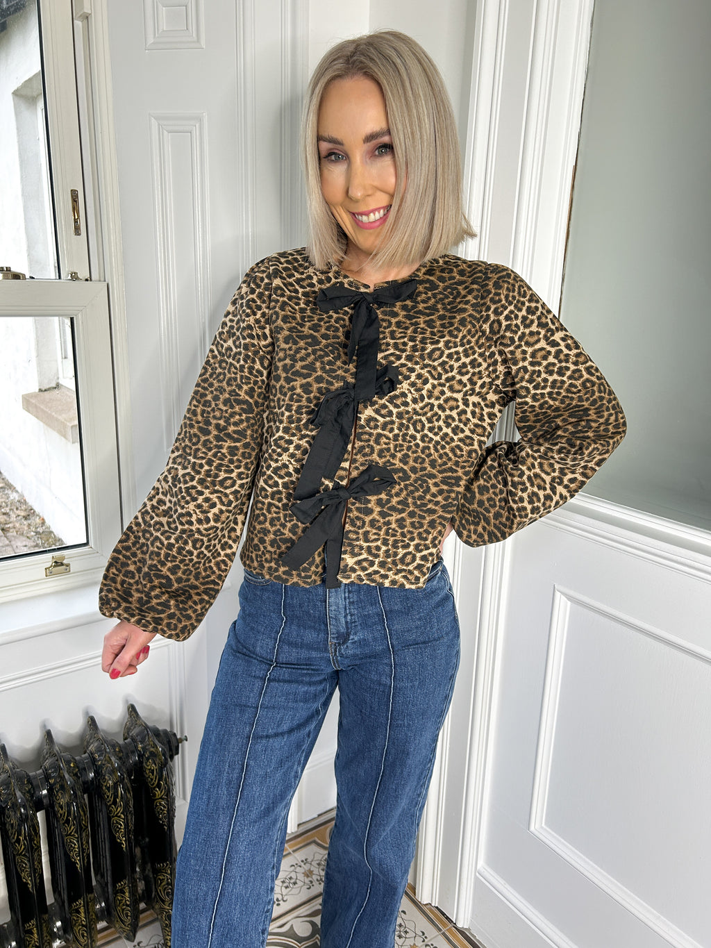 Astrid Tie Front Reversible Top/Jacket - Leopard